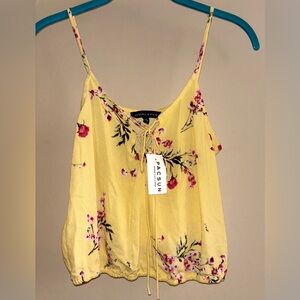 ⚡️2/$15 NWT Kendall & Kylie Crop Tank Top - S